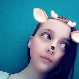 Meet your Posher, Ella